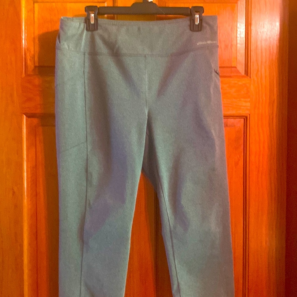 Eddie Bauer women’s performance capris